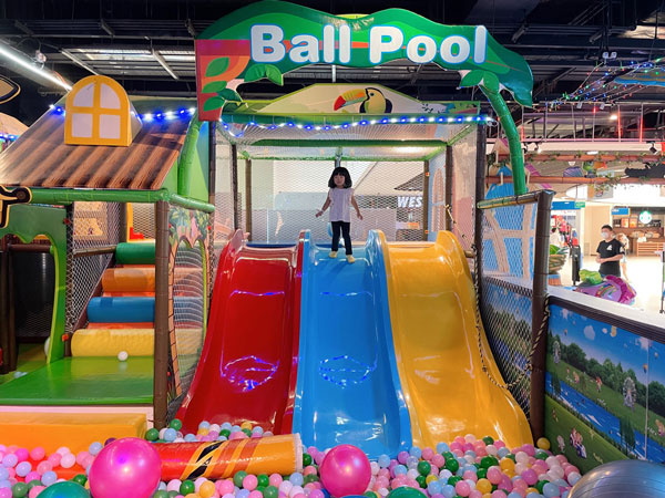 Kids indoor soft play area